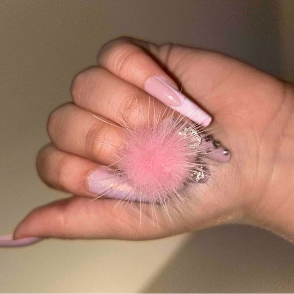 “Pink Barbie” press on nails - Picture 5 of 6